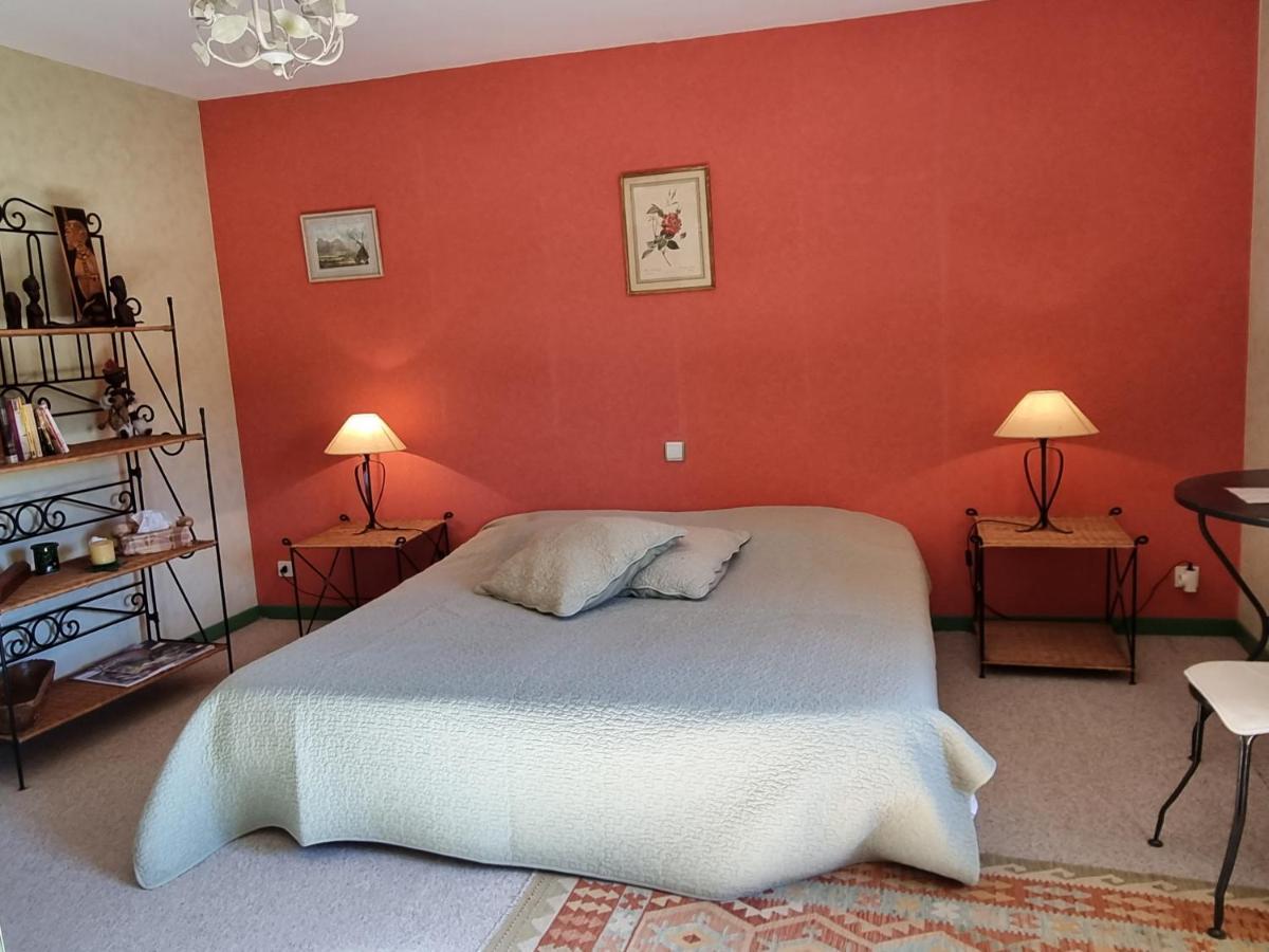 Les Conils - Gites Et Chambres D'Hotes Saint-Pierre-de-Vassols Экстерьер фото