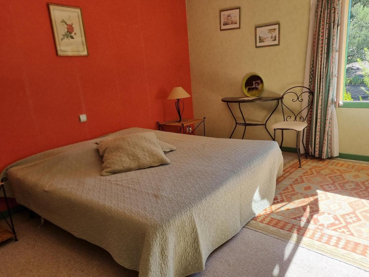 Les Conils - Gites Et Chambres D'Hotes Saint-Pierre-de-Vassols Экстерьер фото