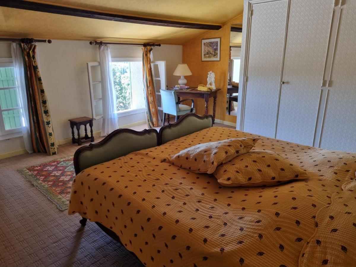 Les Conils - Gites Et Chambres D'Hotes Saint-Pierre-de-Vassols Экстерьер фото